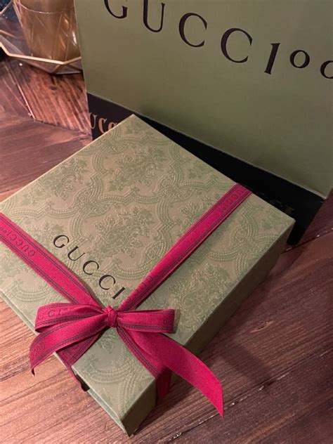 Gucci wrapping paper